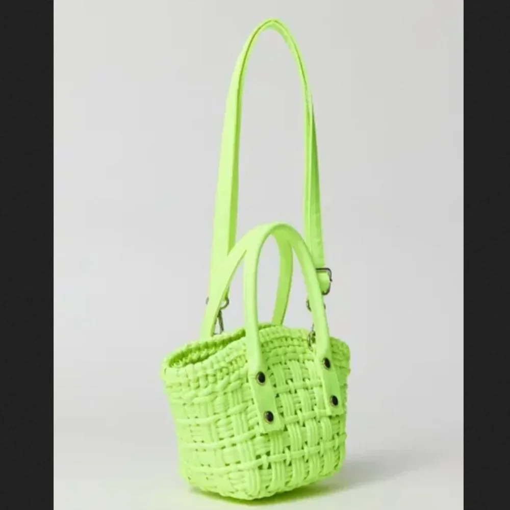 NWOT Urban Outfitters UO Woven Fan Tote Bag In Lime